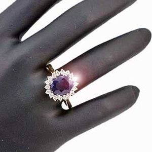 3 CARAT SAPPHIRE OVAL RING WITH 18 FACETED DIAMONDS, 1982, 14kt GOLD, Sz 5 1/2,